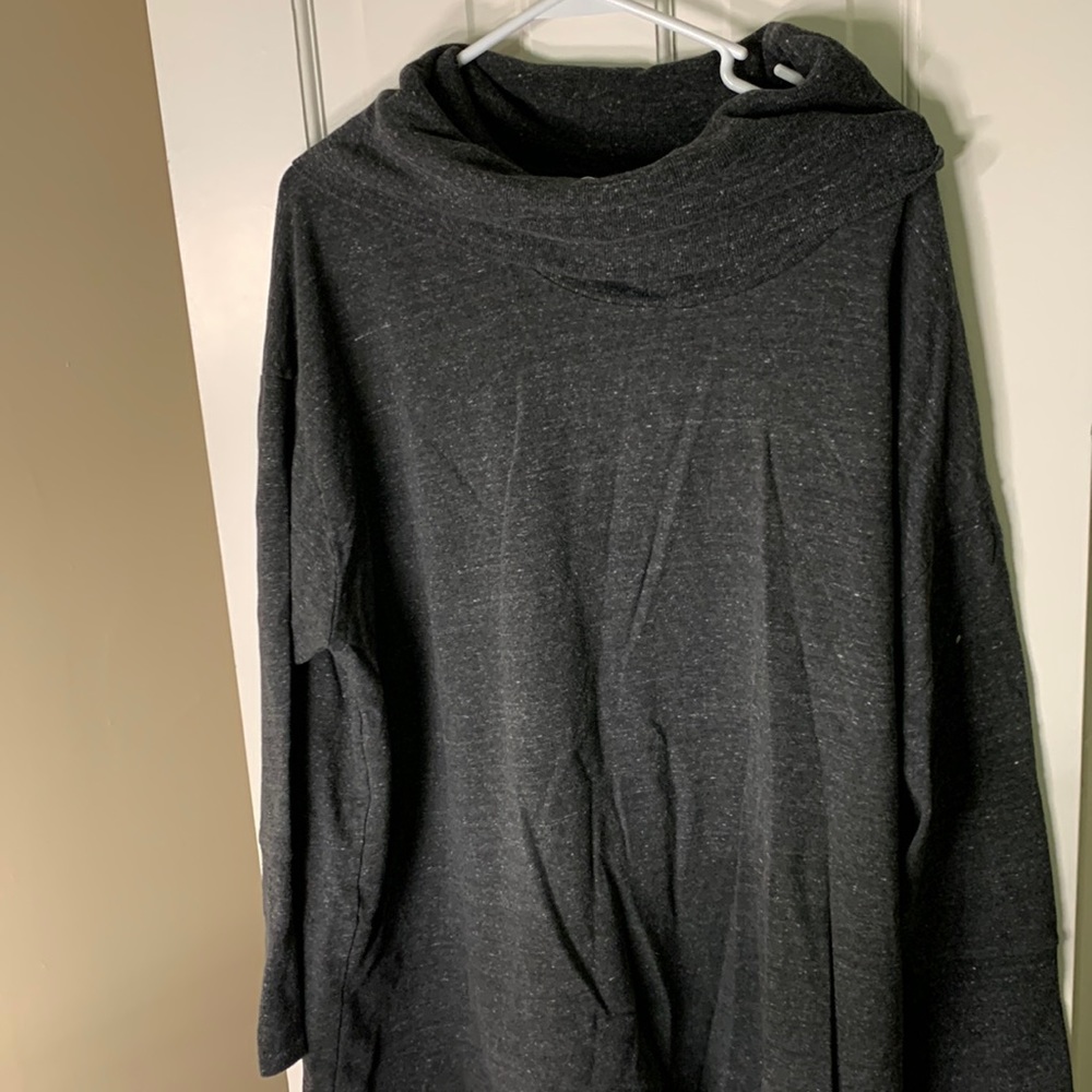 Cozy turtleneck sweatshirt size 2X